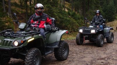 Petreceri zgomotoase şi plimbări cu ATV-ul chiar lângă sanatoriul de nevroze din Predeal