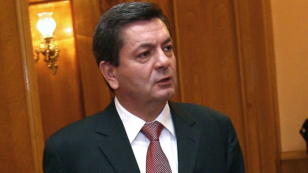 Tensiuni în PSD: Lideri importanţi cer demisia lui Geoană 