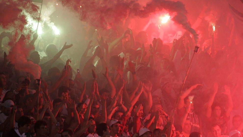 VIDEO - Violenţe la meciul Coritiba - Fluminense