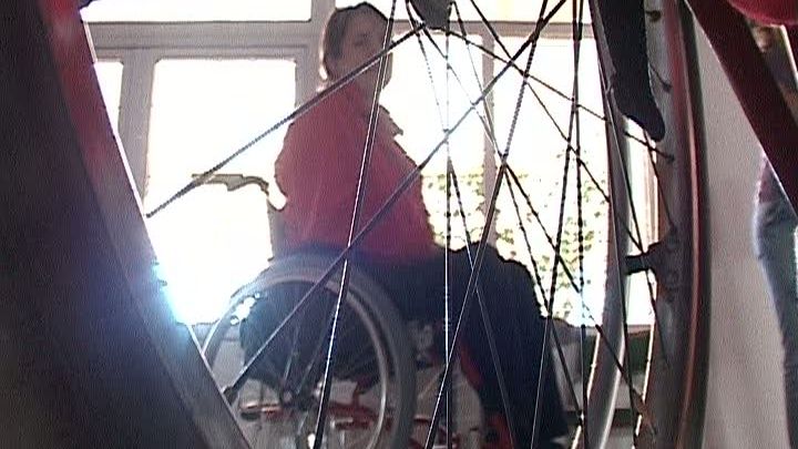 Constituţia prevede protecţie specială pentru persoanele cu handicap 