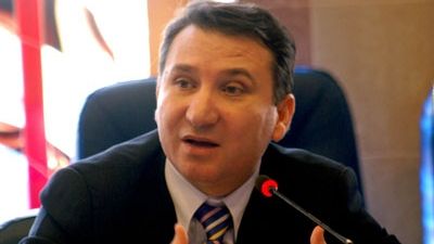 Romeo Stavarache, preşedintele PNL Bacău, vrea guvern de dreapta cu PD-L 