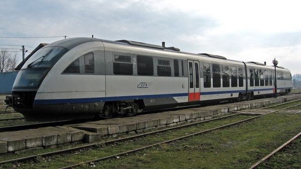 Un biciclist a fost lovit de Săgeata Albastră, la Găeşti