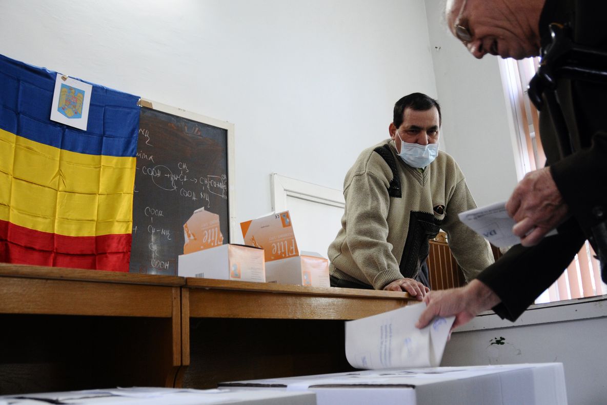 BEC: Prezenţa la vot, până la ora 16.00, a fost de 40,10% 