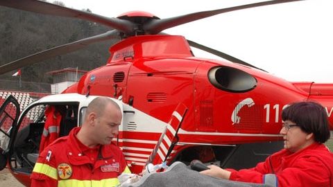 MAI ar putea trimite şase aeronave în zone izolate de zăpadă, pentru a transporta urgenţele medicale