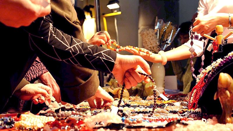 Târguri tematice în Bucureşti: bijuterii, creaţii handmade, artă şi produse bio