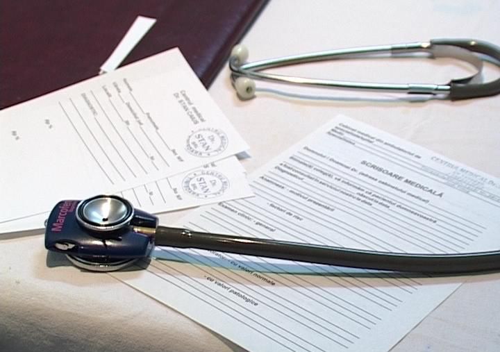 Angajaţii din Timiş evită să-şi ia concediu medical, de teamă să nu fie concediaţi