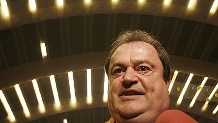 Blaga (PD-L): Orice se poate discuta cu PNL, mai puţin funcţia de premier