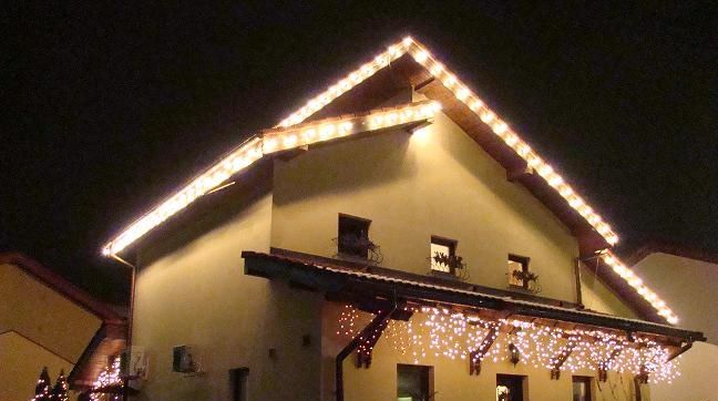 Spectacol de lumină în zonele rezidenţiale din Tîrgu-Mureş