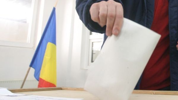 Preşedinţii secţiilor de votare din Braşov au numărat voturile în mai puţin de o oră