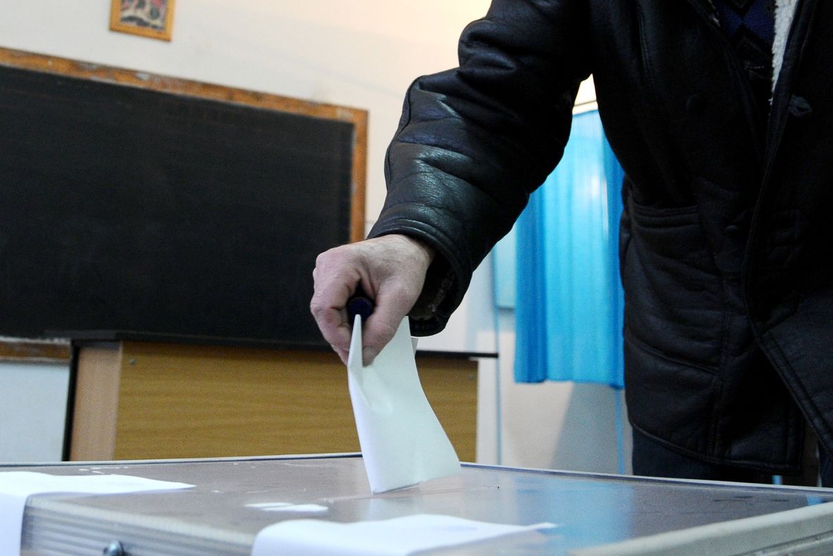La Vaslui, 42 de buletine de vot valabile au fost găsite printre cele anulate 