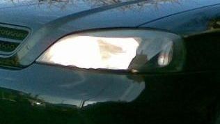 A lăsat farurile aprinse şi la întoarcere a avut un şoc 