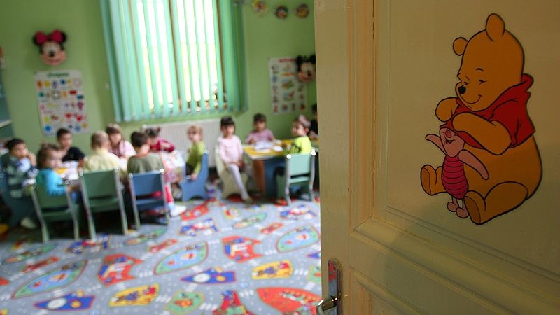 Două educatoare s-au simți jignite de cadourile de la părinți: „Atât merităm după trei luni de muncă?"