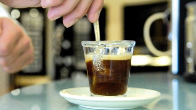 Patronii de baruri din Italia – modalități INEDITE de a se sustrage măsurilor restrictive. Cum fac asta?