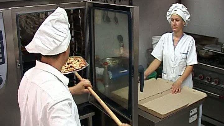 DEZASTRU la firmele de catering care livrează mâncare la azile, spitale și școli. ANSVSA a dat amenzi de peste 600.000 de lei