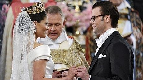 Sărbătoare într-o importantă familie regală europeană. Prinţesa a născut un băieţel sănătos