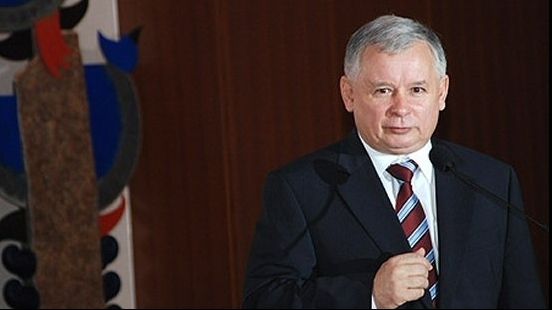 POLONIA. Partidul lui Kaczynski se prăbușește în sondaje și aruncă cu subvenții în alegători