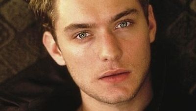 Jude Law, la procesul intentat împotriva unui tabloid 