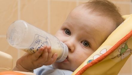 TVA de 5% pentru produsele destinate copiilor. Propunerea a trecut de Senat