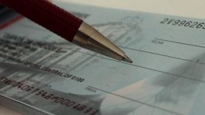 Băncile comerciale au refuzat la plată peste un miliard de lei în iulie