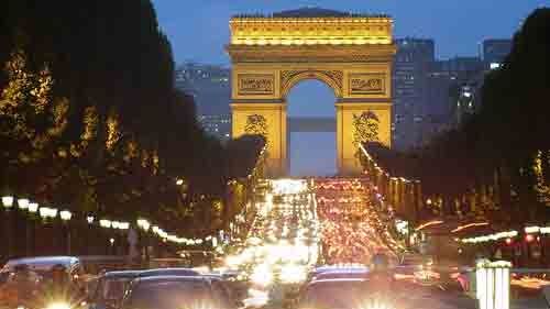 S-a întâmplat a doua noapte, consecutiv. Drone misterioase, pe cerul Parisului