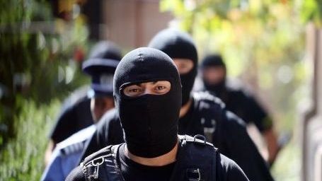 Poliţist de la BCCO Alba, anchetat după ce a câştigat o avere la păcănele. Suma din contul său, uriașă