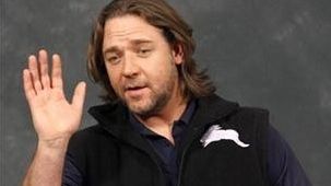 Russell Crowe, răspuns uluitor de la autorităţile australiene: s-a plâns că nu a primit cetăţenia