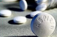 Aspirina pe post de conservat pentru murături, mit sau realitate? Cât de bine funcționează și la ce riscuri ne expunem, de fapt