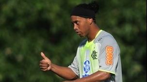 Cum a ajuns Ronaldinho cu doar 6 euro în cont