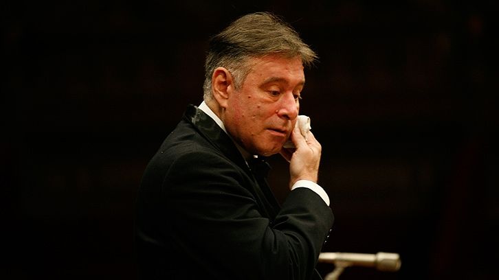 Comisia Juridică, raport pe cazul Voicu şi Păun, luni. Voicu: Mă scot în faţă ca pe un urs