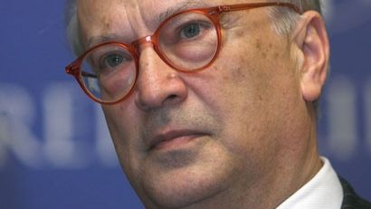 Liderul socialiştilor din Parlamentul UE îl critică pe preşedintele Băsescu