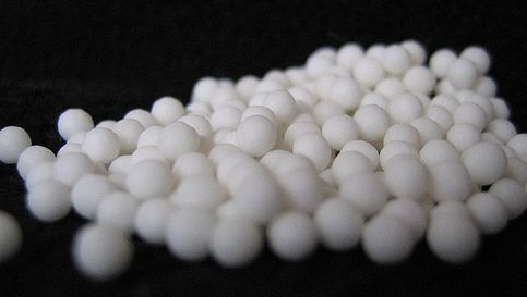 Elevi intoxicați cu naftalină la școală 