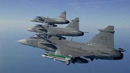 Avioane de luptă Gripen ungare, în ALERTĂ din cauza unei aeronave SUA  care a intrat în spaţiul aerian maghiar dispre România