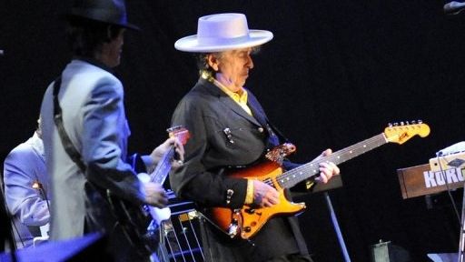 Bob Dylan s-a decis! Va participa sau nu celebrul cântăreț la înmânarea premiilor Nobel?