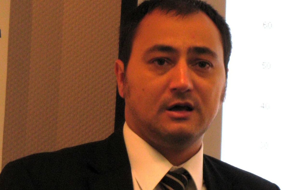 Purtătorul de cuvânt al Guvernului îşi cere scuze pentru exprimarea la adresa jurnaliştilor