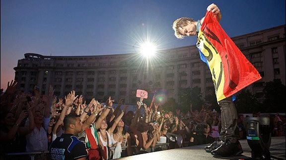 Bryan Adams și Jon Bon Jovi au Covid - starurile și-au anulat mai multe concerte