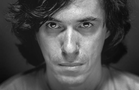 Mircea Cărtărescu, după proteste: "Poporul român n-a ales Guvernul ăsta de semi-oligofreni"