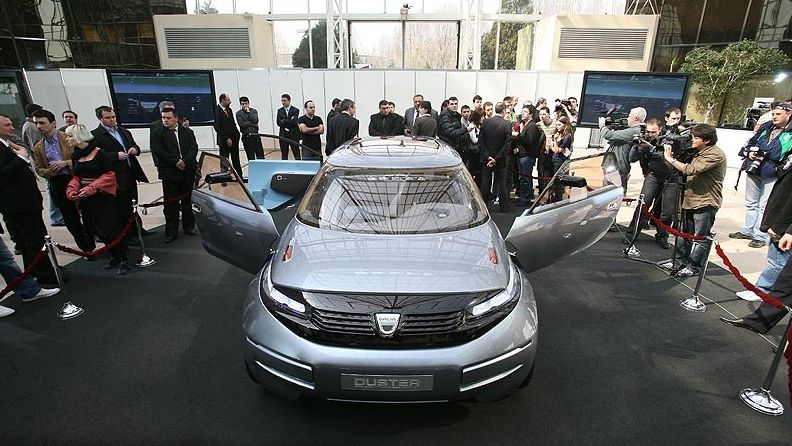 Uzina DACIA de la Mioveni mai pierde un model. Renault mută producția unui alt model în Algeria