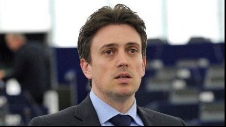 PSD: Nu este clar dacă Johannis poate fi şi vicepremier