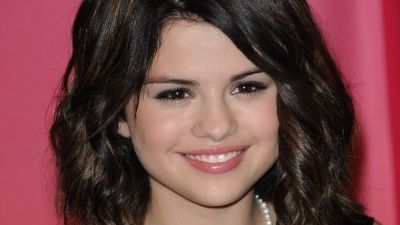 De ce a anunţat Selena Gomez că social media e extrem de periculoasă pentru tineri