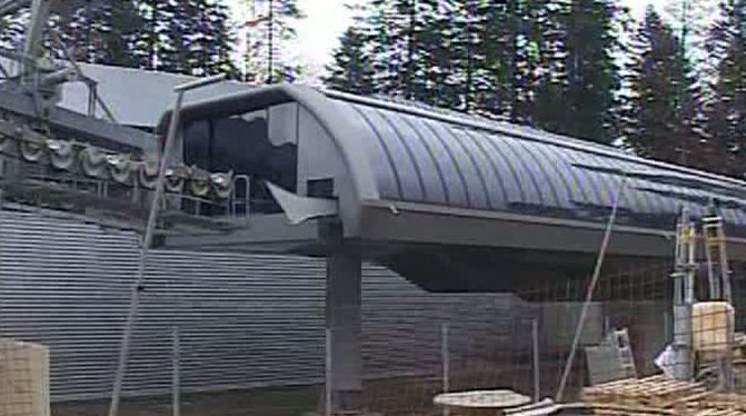 Veste proastă pentru turiștii aflați la munte. Telegondola de la Sinaia nu este funcțională pe un tronson din Bucegi