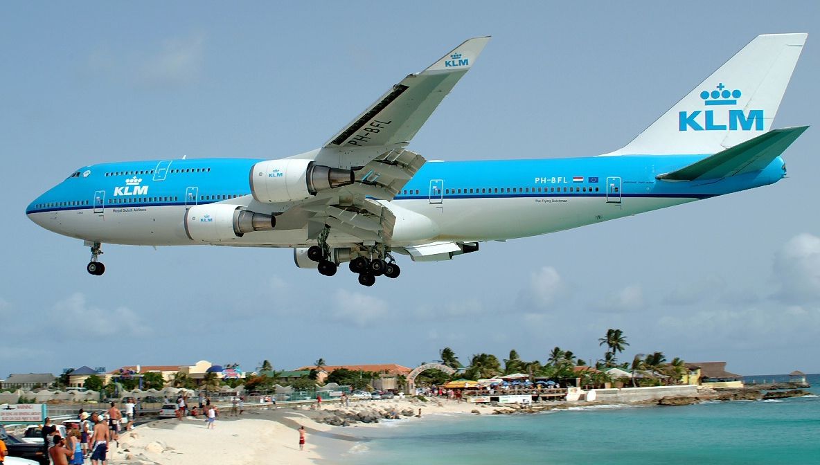 PE a aprobat Cerul Unic European, care va scădea durata zborurilor şi preţul biletelor de avion