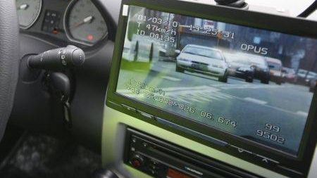 Record de viteză pe autostradă. Ce măsuri a luat Poliţia împotriva şoferului care gonea nebuneşte 