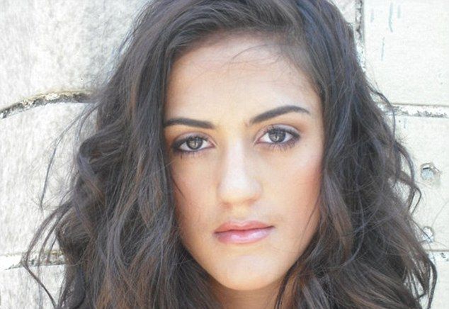 A băut 17 pahare de votcă şi a murit la 19 ani. Părinţii dau în judecată barul