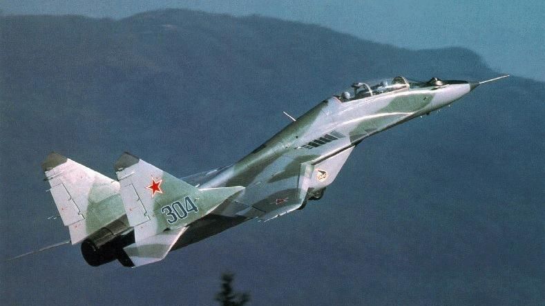 Două persoane au murit în urma prăbuşirii unui elicopter militar 