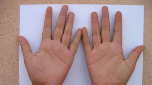 Cum să citeşti în palmă: primii paşi ca să-ţi ghiceşti viitorul