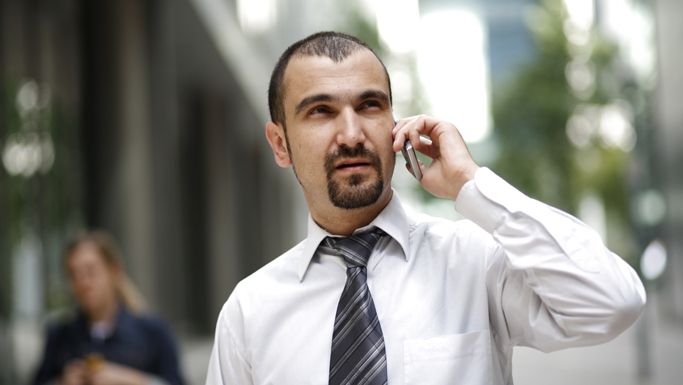 PE a aprobat eliminarea tarifelor de roaming în UE, de la 15 decembrie 2015