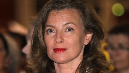 Prima doamnă a Franţei, încurajată de Bernadette Chirac