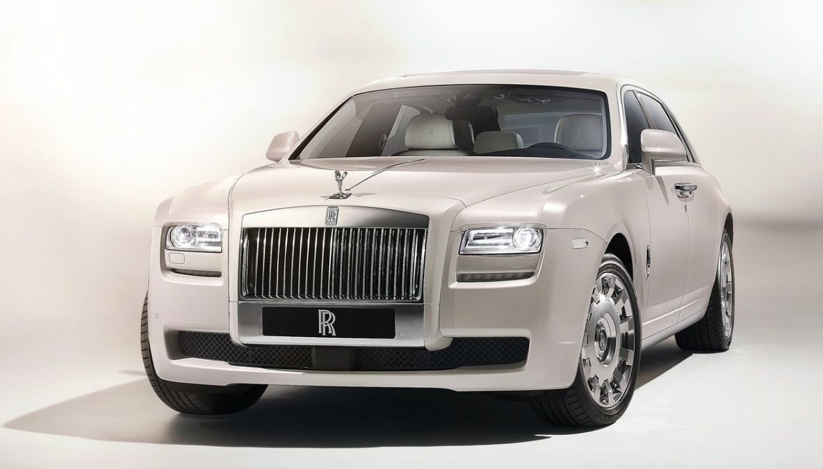 Rolls-Royce anunță cele mai mari vânzări din istoria de 111 ani companiei