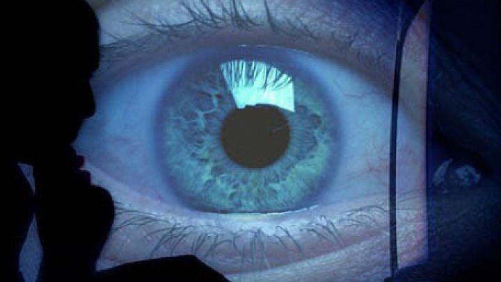 APADOR-CH: Curtea de Justiţie a UE a invalidat Directiva Big Brother, România să abroge legea