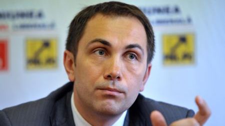 CULISELE STATULUI PARALEL. Lucian Isar, prietenul protejat al lui Florin Cîțu